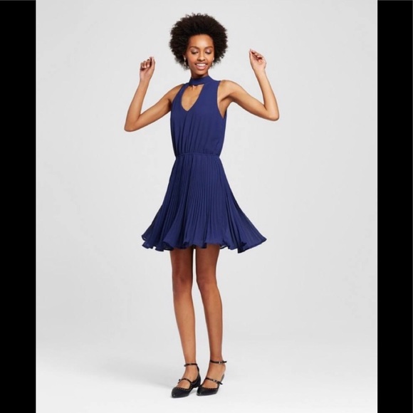 Big Strike USA Blue Pleated Dress, Size Small,
NEW WITH TAG, 36” Length - Picture 8 of 8